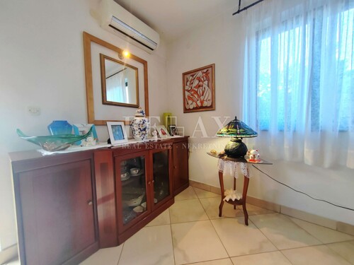 Otok Krk, Dobrinj - kuća u blizini Malinske