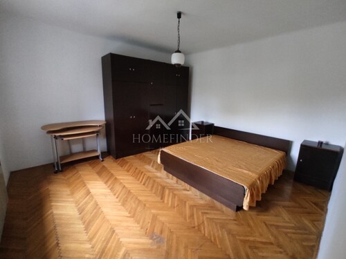 Kuća za adaptaciju, 72m2, na parceli od 284m2, Novi Zagreb