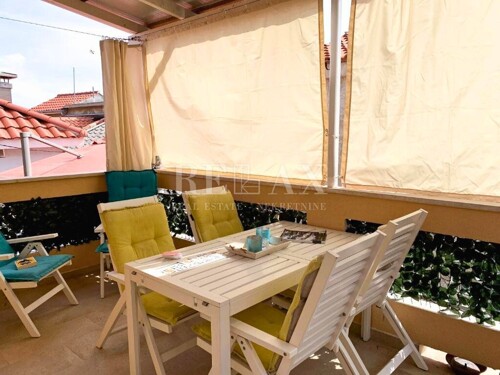 Otok Krk, Baška - kamena kuća sa 2 apartmana