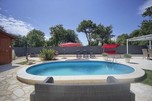 Thumbnail 4783061 - 8