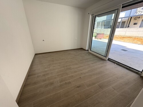 Thumbnail 4783065 - 6