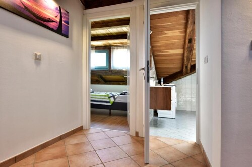 Thumbnail 4783068 - 11