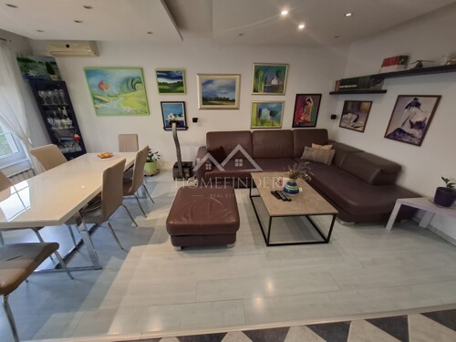 Ugodna obiteljska kuća i parcela sa započetom gradnjom, 228