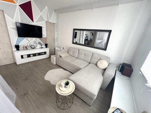 Thumbnail 4783070 - 4