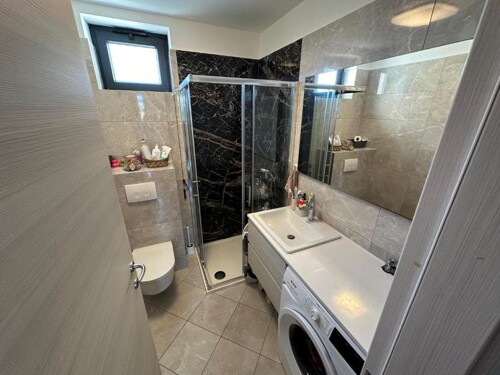 Thumbnail 4783072 - 6