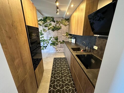 Thumbnail 4783072 - 8