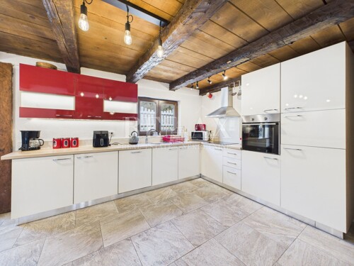 Bribir - šarmantna kamena kuća s bazenom