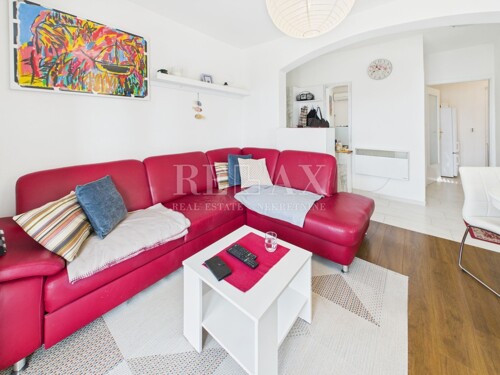 Novi Vinodolski - kuća drugi red do mora