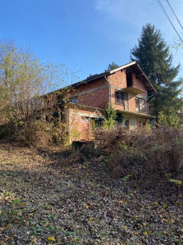 Kuća roh-bau Gornja Pušća – 1649 m2 zemljišta, 2 objekta