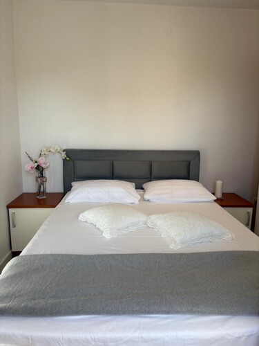 Thumbnail 4783077 - 12