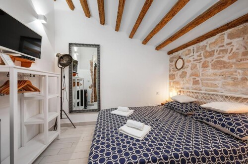 Thumbnail 4783079 - 5