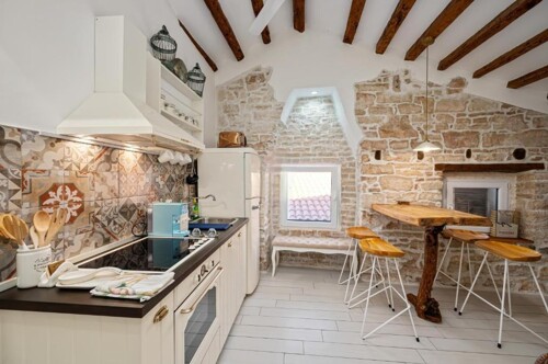 Thumbnail 4783079 - 12