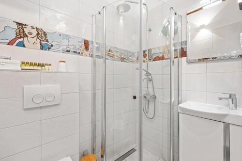 Thumbnail 4783079 - 10