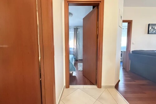 Thumbnail 4783080 - 12