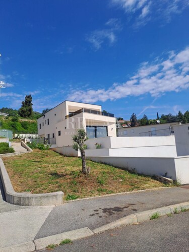 Lovran - luksuzna vila s panoramskim pogledom na more