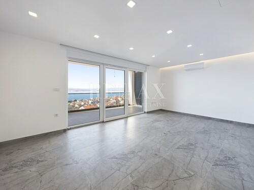 Crikvenica - stan s panoramskim pogledom na more