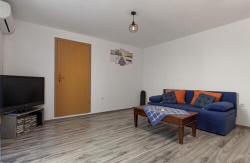 Thumbnail 4783088 - 11