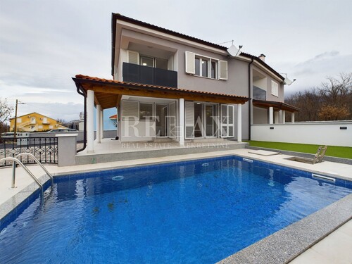 Jadranovo - vila s bazenom