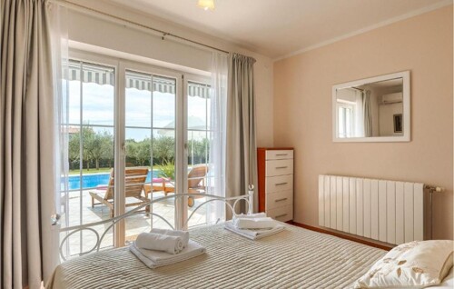 Thumbnail 4783089 - 25