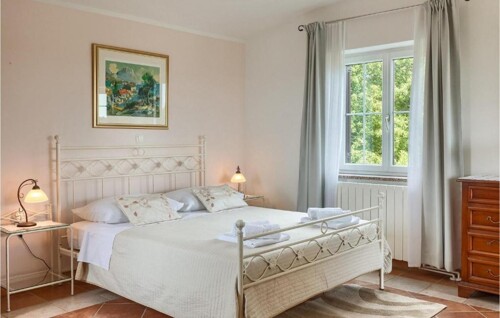 Thumbnail 4783089 - 11