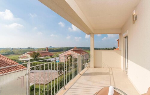 Thumbnail 4783090 - 13