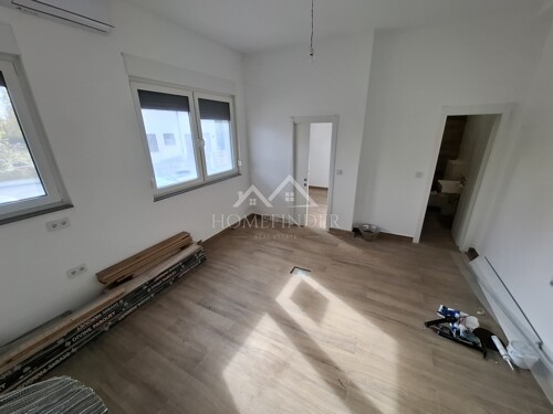 Stan s poslovnim prostorom, 122.14 m2,1 VPM, Kajzerica, Zagr