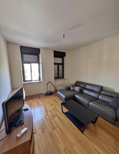 Renovirani stan u centru, Pula, Istra