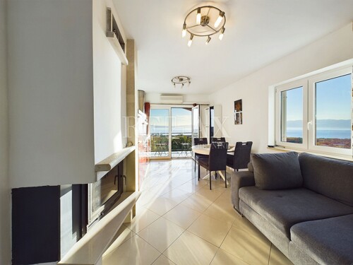 Kraljevica - dvoetažni stan s panoramskim pogledom