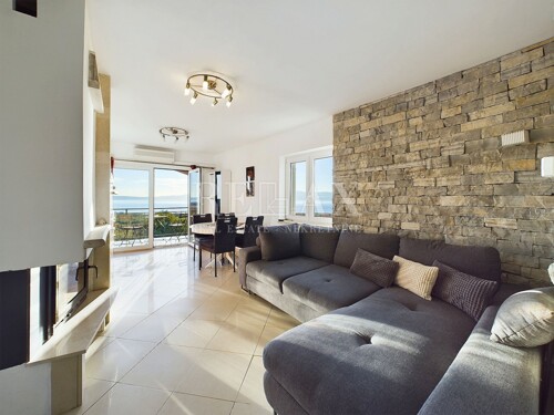 Kraljevica - dvoetažni stan s panoramskim pogledom