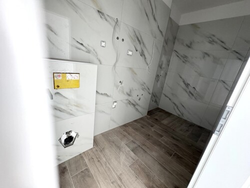 Thumbnail 4783109 - 10