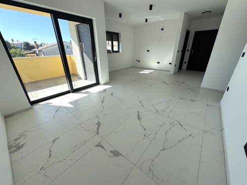 Stan u novogradnji 2S+DB, Štinjan, Istra