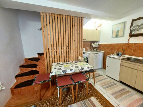 Novi Vinodolski - kuća u centru grada