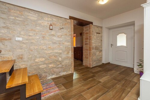 Thumbnail 4783118 - 18