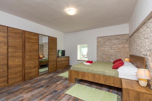 Thumbnail 4783118 - 17