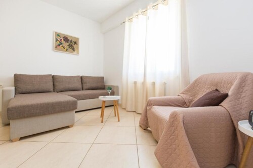 Thumbnail 4783119 - 14