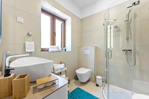 Thumbnail 4783127 - 18