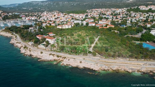 Novi Vinodolski - zemljište prvi red do mora za gradnju hote