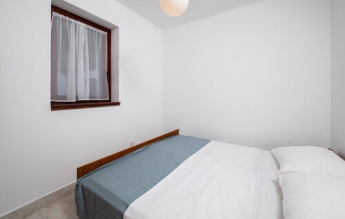 Thumbnail 4783138 - 8