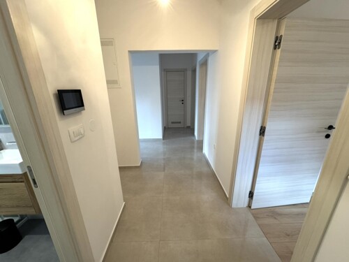 Thumbnail 4783140 - 11