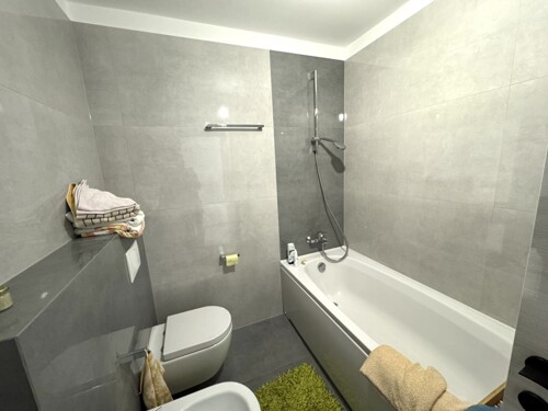 Thumbnail 4783140 - 8