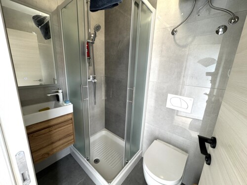 Thumbnail 4783140 - 15