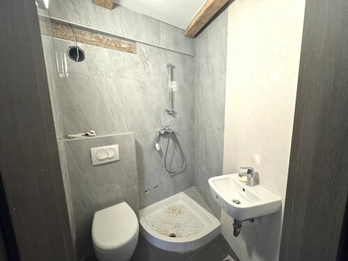 Thumbnail 4783145 - 3