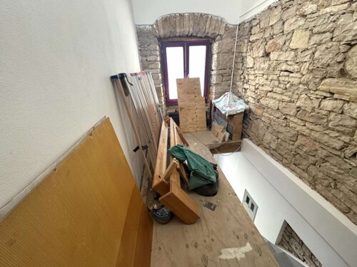 Kuća s velikim potencijalom u strogom centru, Pula, Istra