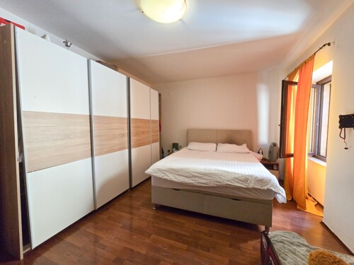 Thumbnail 4783147 - 13