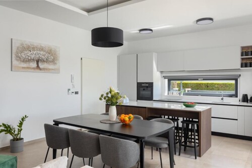 Thumbnail 4783149 - 9