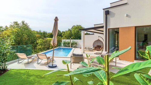 Thumbnail 4783150 - 3