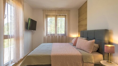 Thumbnail 4783150 - 18