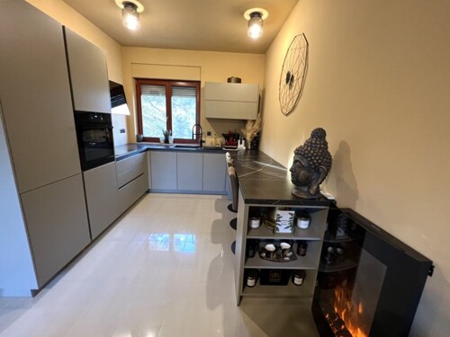 Thumbnail 4783151 - 3