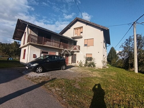 Kuća 200m2, Desinec