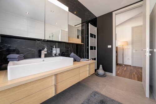 Thumbnail 4783157 - 17